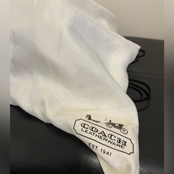 Coach Signature Bag - Picture 8 of 8